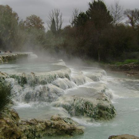 Semproniano Agriturismo Casa Fibbianello מראה חיצוני תמונה