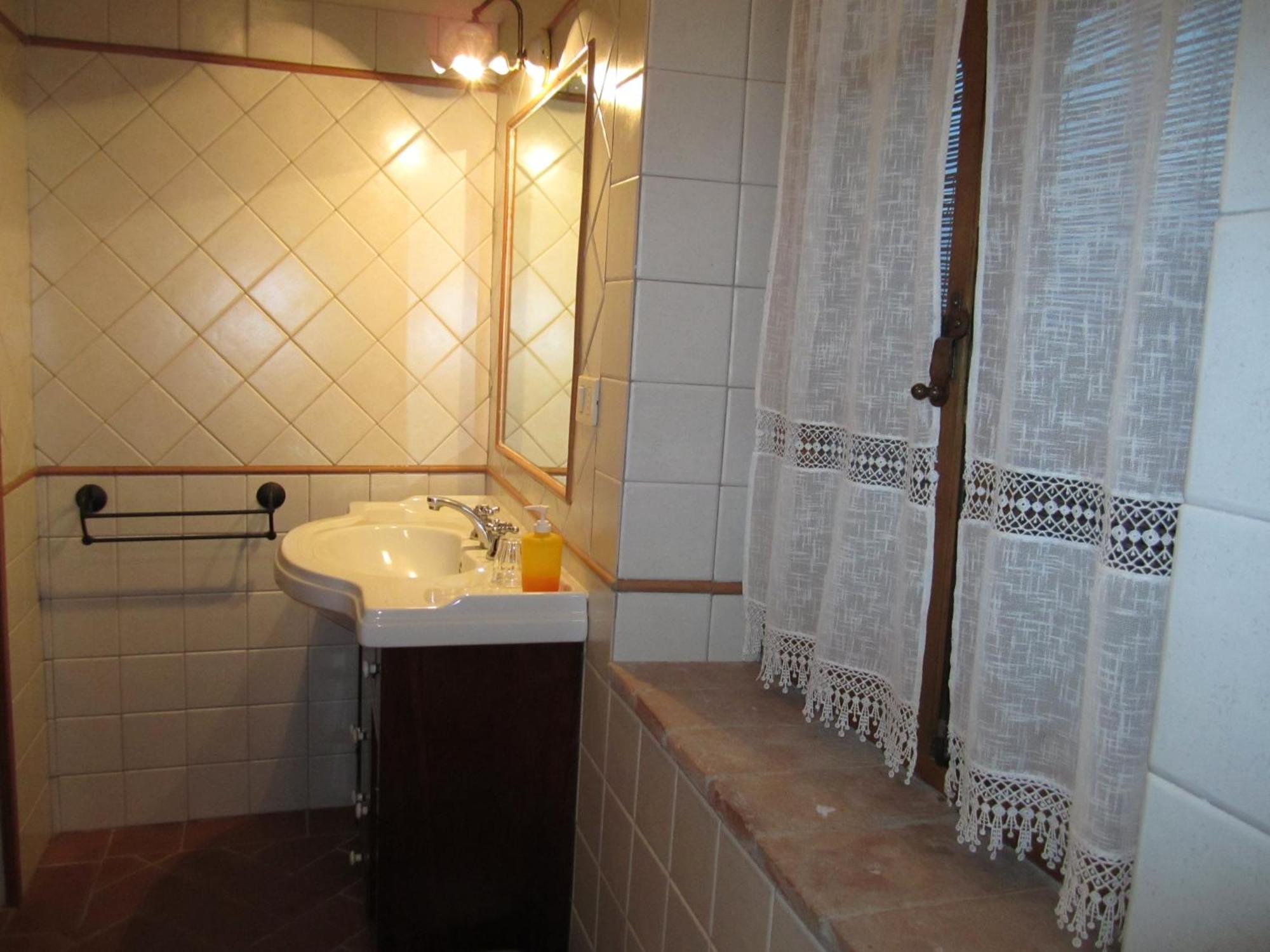 Semproniano Agriturismo Casa Fibbianello מראה חיצוני תמונה