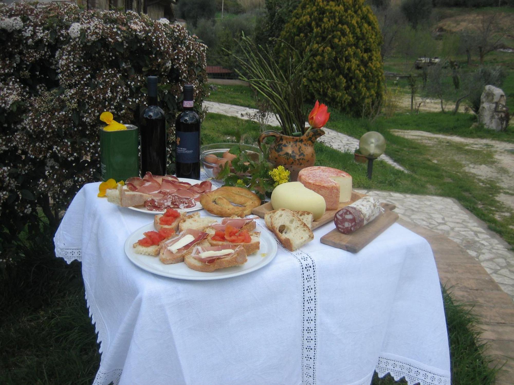 Semproniano Agriturismo Casa Fibbianello מראה חיצוני תמונה